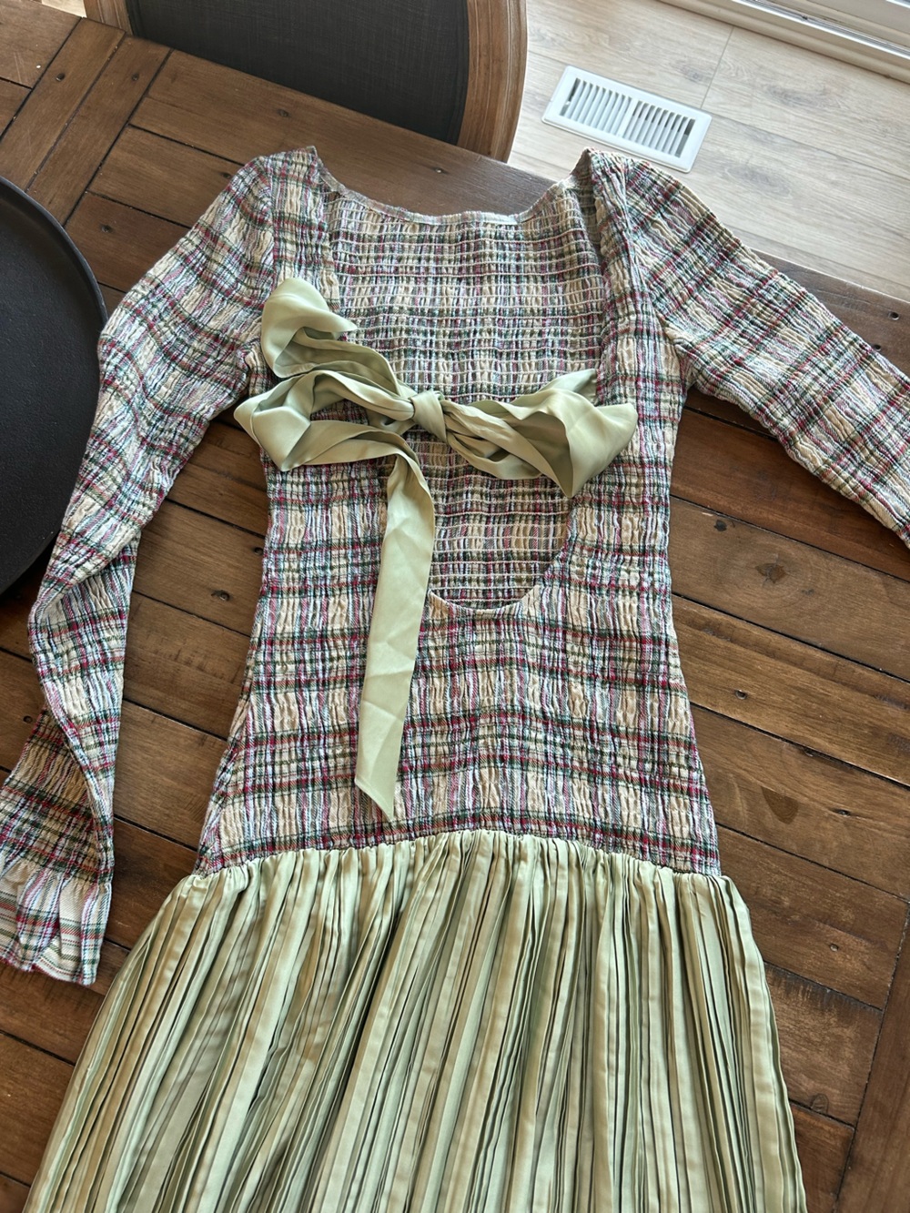 NWT OHSEVENDAYS Anthropologie McKenzie Shirred Tartan Pleated Green Midi Dress M - Picture 9 of 13